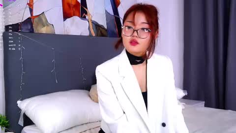 Candy online show from 07-11-26, 02:09