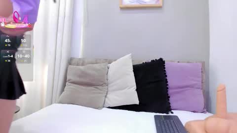 Snapshot of _jireh33_ chatting on 11-24-25, 07:02 online show from 11-24-25, 07:02