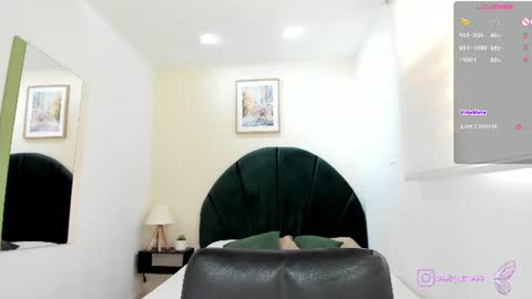 Snapshot of _jireh33_ chatting on 06-17-26, 07:26 online show from 06-17-26, 07:26