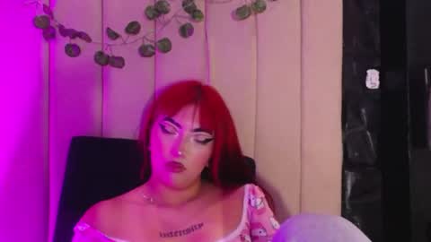 Mia online show from 01-08-25, 04:00