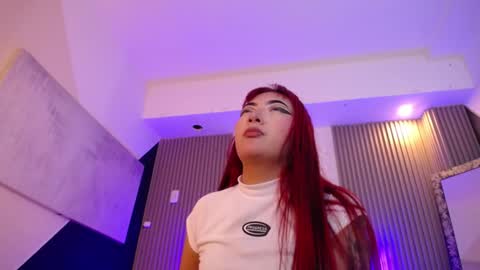 Mia online show from 01-16-25, 06:59