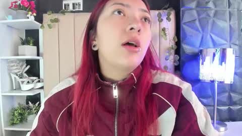 Mia online show from 02-15-26, 12:47