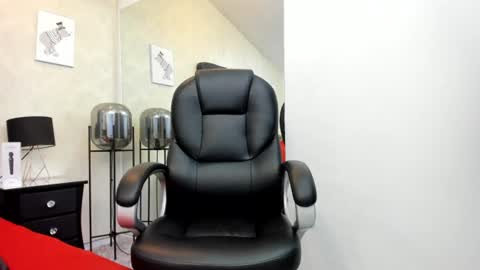 _johnson_alana online show from 07-17-26, 12:01