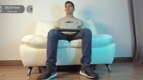 Snapshot of _juanes__ chatting on 01-02-25, 12:45 _juanes__ online show from 01-02-25, 12:45