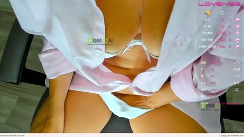 Snapshot of _justcallme_ chatting on 06-07-26, 07:45 _justcallme_ online show from 06-07-26, 07:45