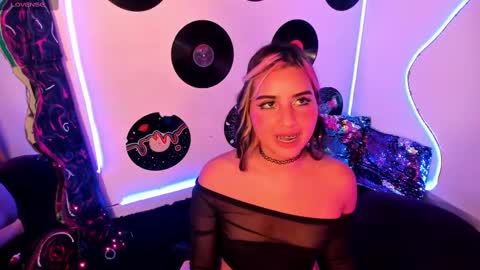 Snapshot of _karine01 chatting on 01-14-25, 05:30 _karine01 online show from 01-14-25, 05:30