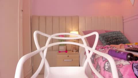 Snapshot of _karol_18 chatting on 11-14-25, 06:45 karol online show from 11-14-25, 06:45