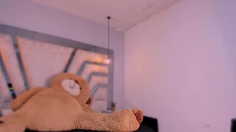 KAYLA online show from 02-02-26, 12:04