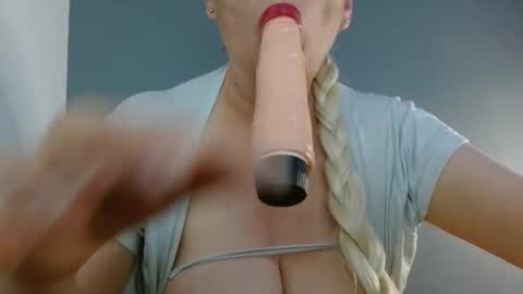 Keiila online show from 04-05-26, 09:12