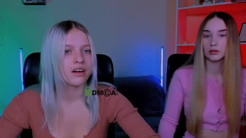 _kellykitten_ online show from 11-20-25, 09:09