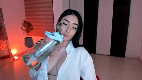 Kendra online show from 11-23-25, 12:43