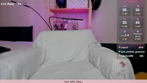 Snapshot of _kiki_pie chatting on 10-09-25, 04:54 Kiara 0100 - 0700 UTC almost every day online show from 10-09-25, 04:54