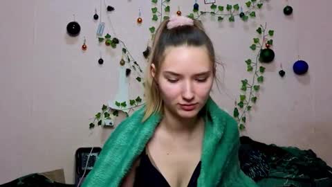 _kikiclark_ online show from 01-15-26, 09:18