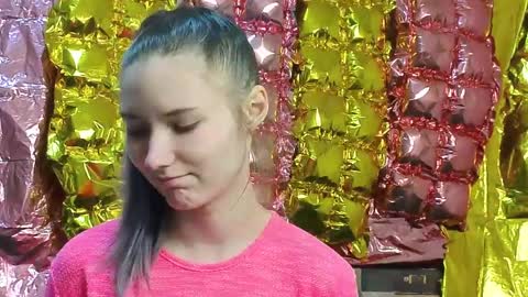 _kikiclark_ online show from 04-11-26, 08:24