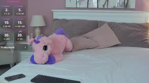 Kim online show from 11-16-25, 05:13