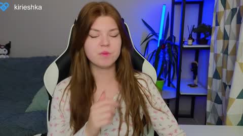 Molly   Emily online show from 12-26-24, 04:58