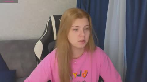 Molly   Emily online show from 10-12-25, 01:21