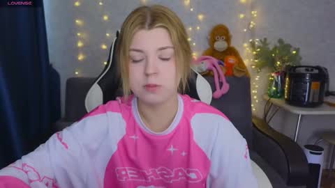 Molly   Emily online show from 03-04-26, 11:49