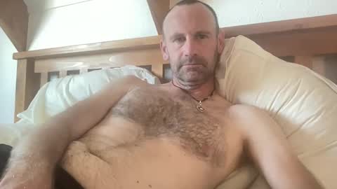 Snapshot of _kiwi_cock chatting on 11-24-25, 02:00 Kiwi online show from 11-24-25, 02:00