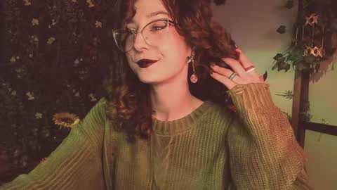 Snapshot of _lady_luna_ chatting on 01-13-25, 01:56 Lady Luna online show from 01-13-25, 01:56