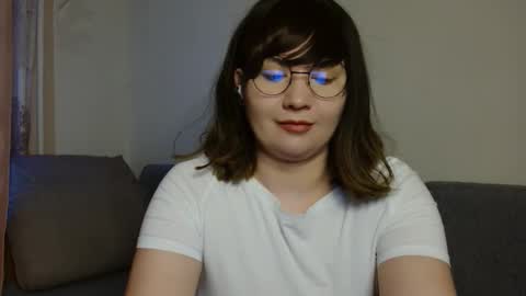 Snapshot of _lalilu_ chatting on 12-04-24, 05:27 _lalilu_ online show from 12-04-24, 05:27