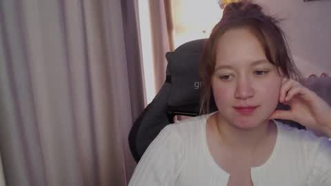 _lalune_ online show from 09-19-25, 12:17