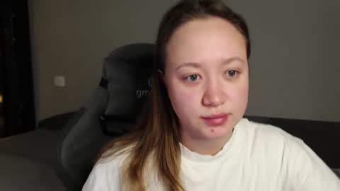 _lalune_ online show from 12-18-25, 03:12