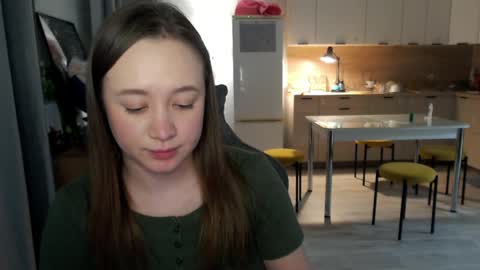 _lalune_ online show from 04-19-26, 06:10