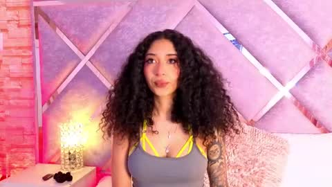 Lanna  online show from 05-28-26, 11:40