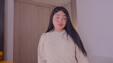 Alejandra suescun online show from 02-04-25, 12:40