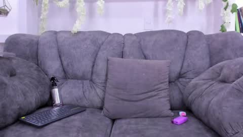     online show from 01-08-25, 11:09