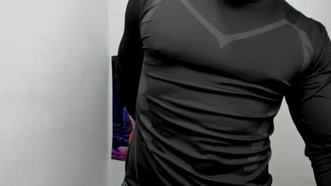 Snapshot of _layne chatting on 01-12-25, 09:19 Layne online show from 01-12-25, 09:19