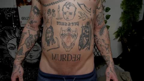 Snapshot of _layne chatting on 02-04-25, 02:49 Layne online show from 02-04-25, 02:49