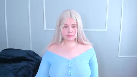 Snapshot of _leana_oo chatting on 11-16-25, 06:13 leana online show from 11-16-25, 06:13