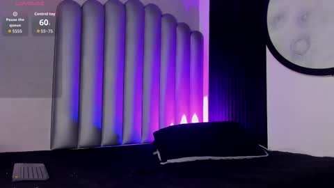 _leohot_ online show from 11-30-25, 03:54