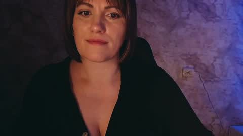 Snapshot of _letty_ chatting on 12-22-24, 03:22 Letty online show from 12-22-24, 03:22