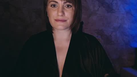 Snapshot of _letty_ chatting on 02-07-25, 12:42 Letty online show from 02-07-25, 12:42