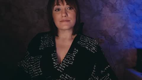 Snapshot of _letty_ chatting on 02-11-25, 09:35 Letty online show from 02-11-25, 09:35