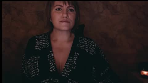 Snapshot of _letty_ chatting on 11-08-25, 11:47 Letty online show from 11-08-25, 11:47