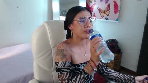 Lili  online show from 01-19-25, 08:30