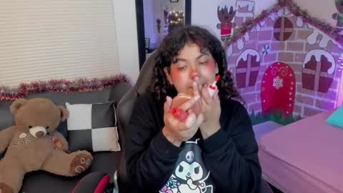 Liily online show from 12-16-25, 04:17