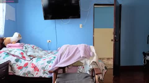 Lindasy online show from 01-19-26, 04:33