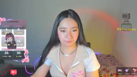 Snapshot of _litle_mily_ chatting on 12-16-25, 02:05 Mily online show from 12-16-25, 02:05