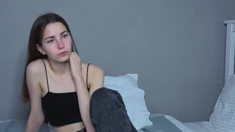 Emma online show from 09-30-25, 01:54