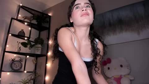 Snapshot of _littlelia chatting on 02-21-25, 04:05 Anna online show from 02-21-25, 04:05