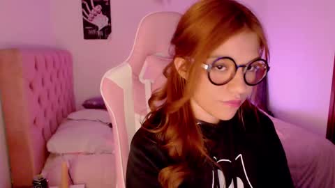 Sofia 3 online show from 03-10-25, 02:06