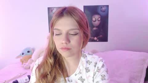 Sofia 3 online show from 05-26-26, 02:18