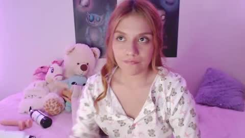 Sofia 3 online show from 05-29-26, 01:03