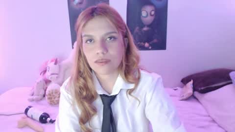 Sofia 3 online show from 05-29-26, 11:14