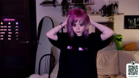 Snapshot of _lollyshy_ chatting on 09-18-25, 12:51 Lolly online show from 09-18-25, 12:51